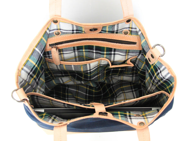 Crossbody Waxed Canvas - Navy Blue